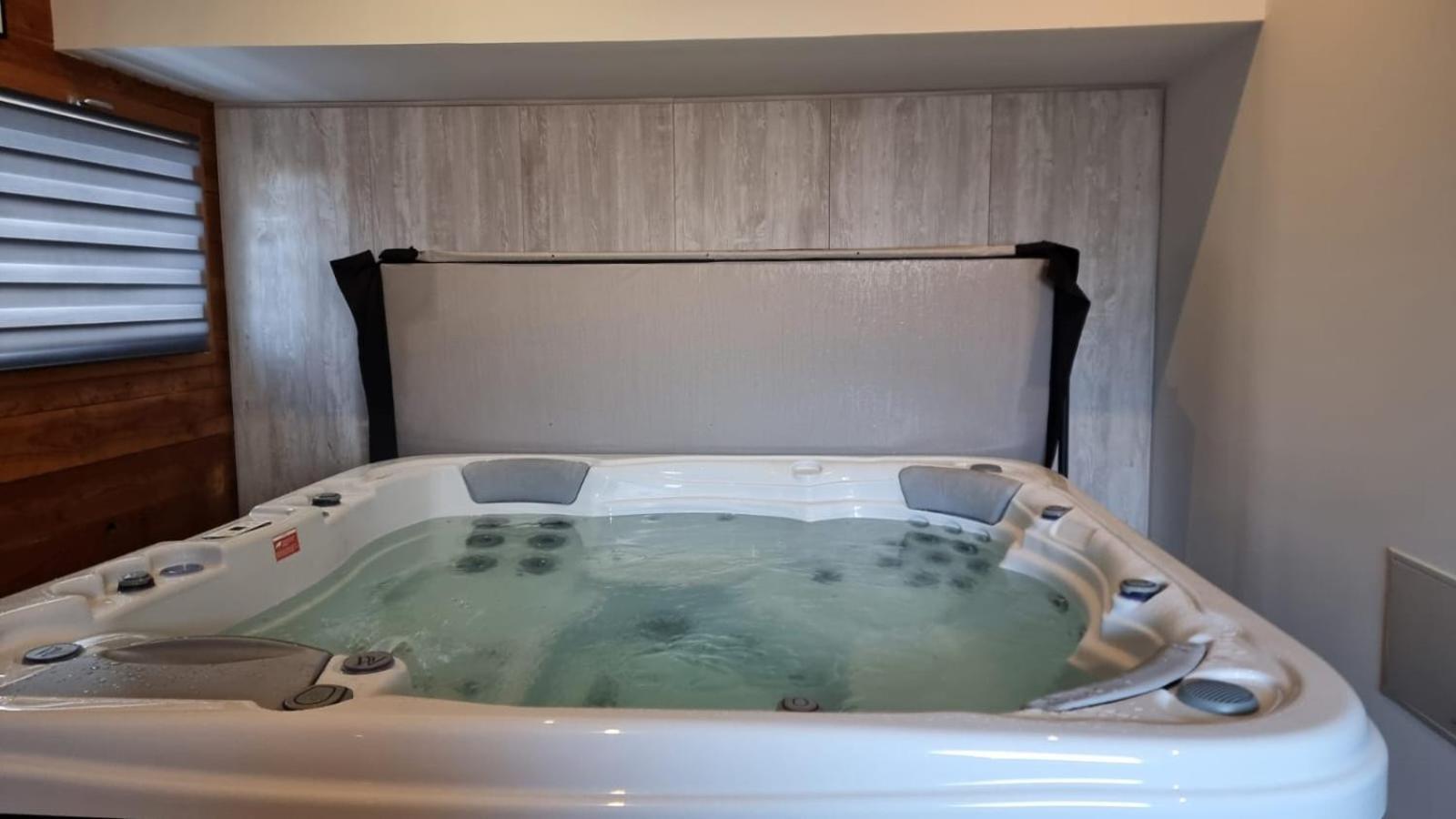 Le Chalet Du Pere Michel, Jacuzzi, Sauna, Jardin Ла-Бресс Екстер'єр фото